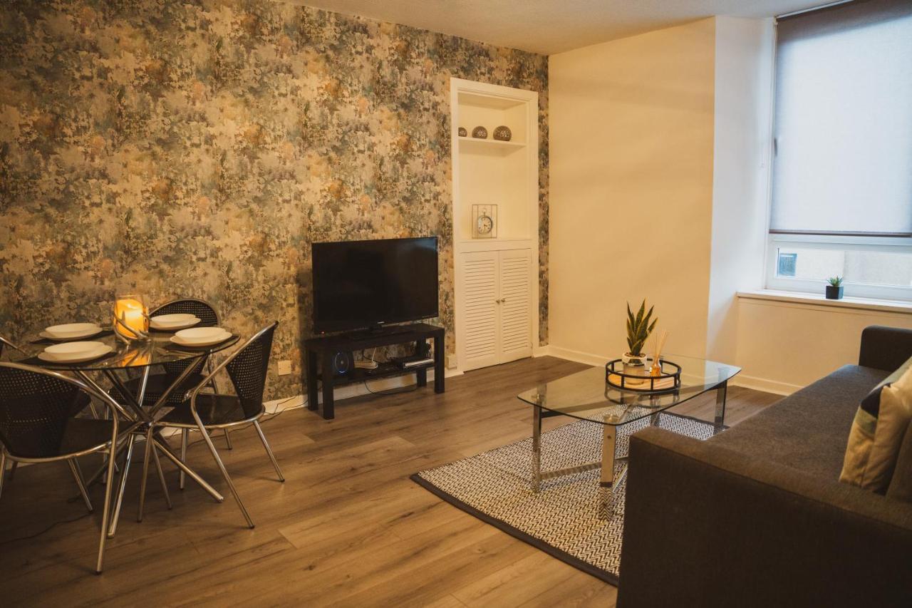 1 Bedroom Flat With Easy Parking/Public Transport دندي المظهر الخارجي الصورة