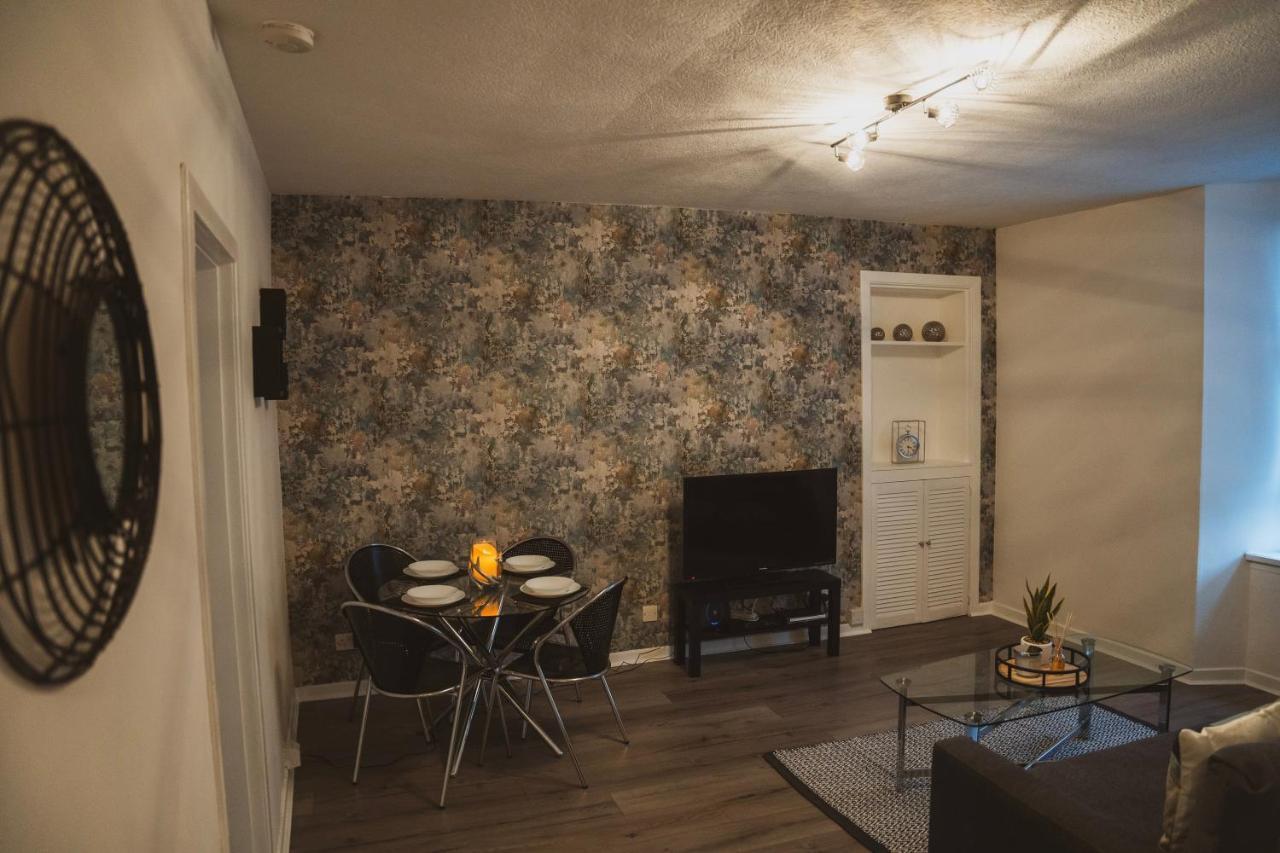 1 Bedroom Flat With Easy Parking/Public Transport دندي المظهر الخارجي الصورة