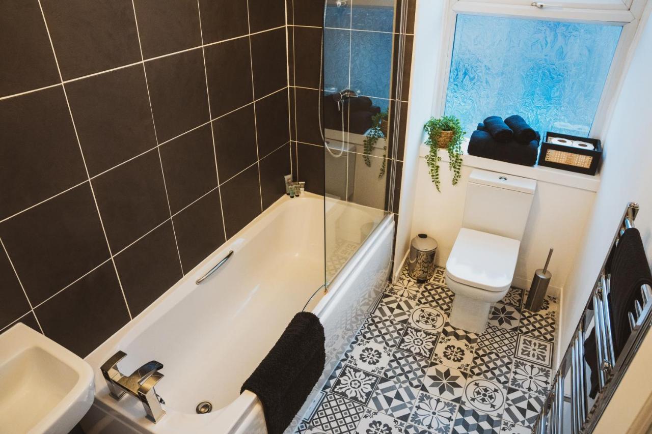 1 Bedroom Flat With Easy Parking/Public Transport دندي المظهر الخارجي الصورة